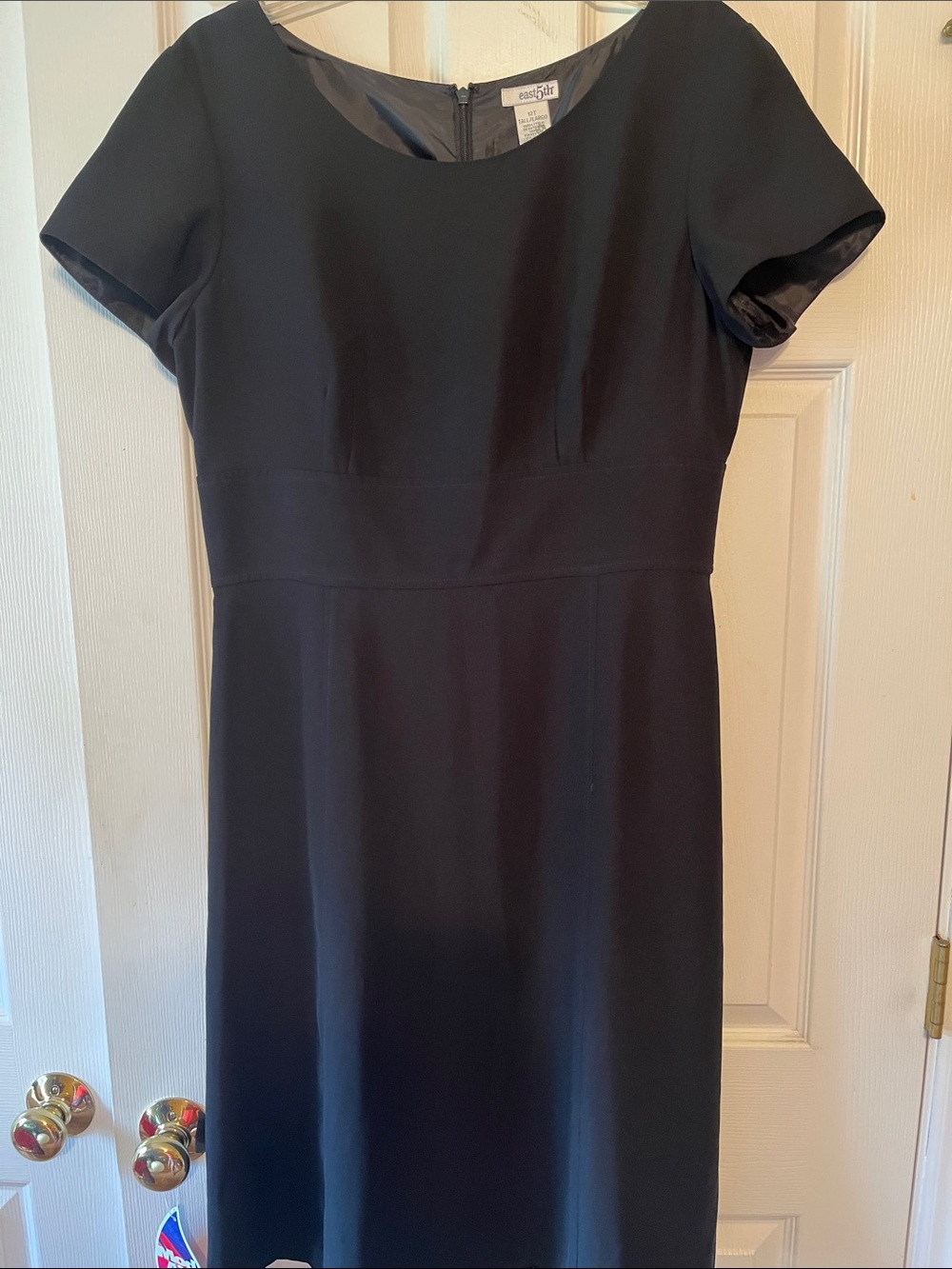 East 5th Black Short-Sleeve Midi Dress PTP20”